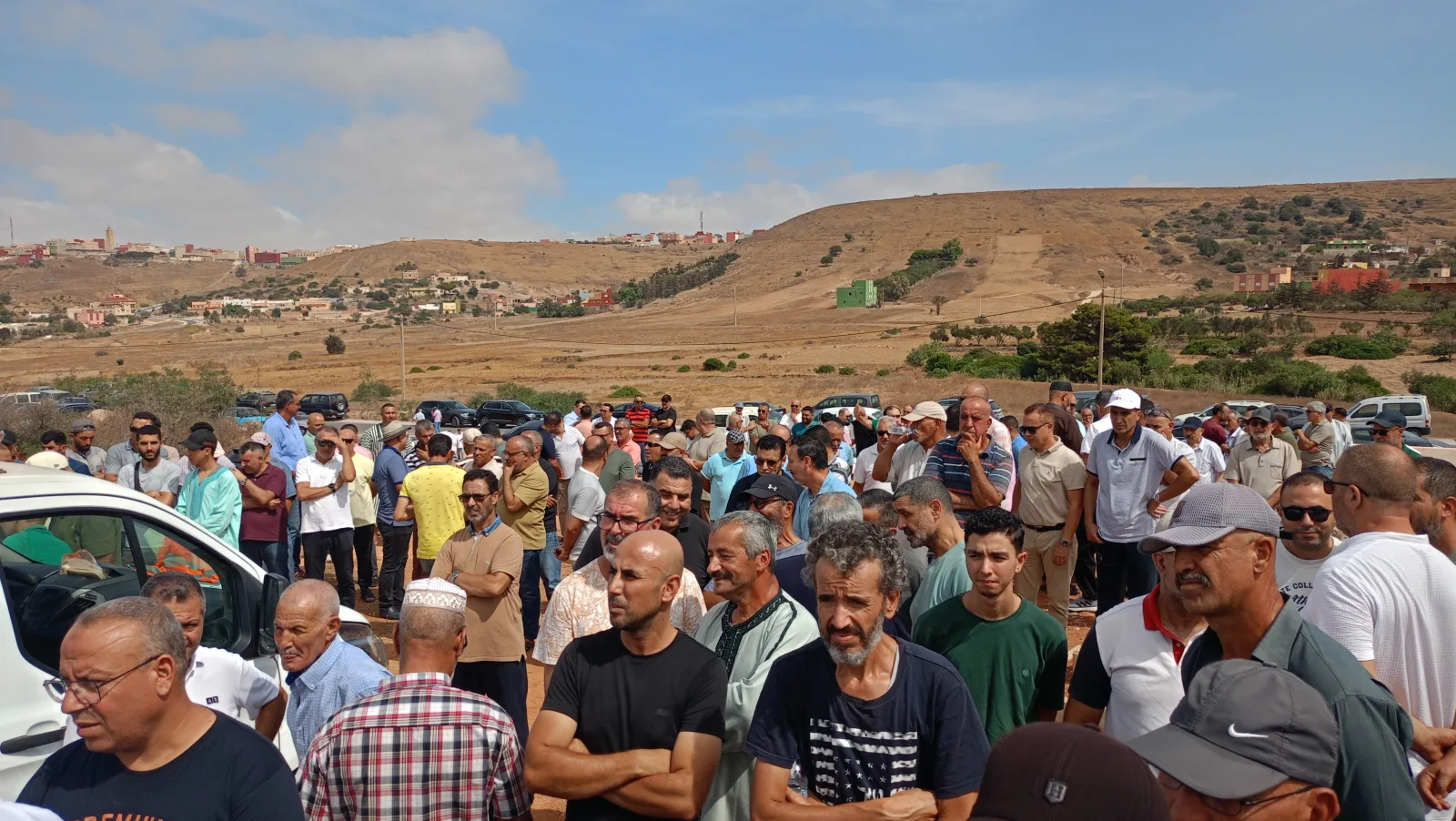 بني أنصار: جنازة مهيبة لوالدة رئيس الجماعة حليم فوطاط