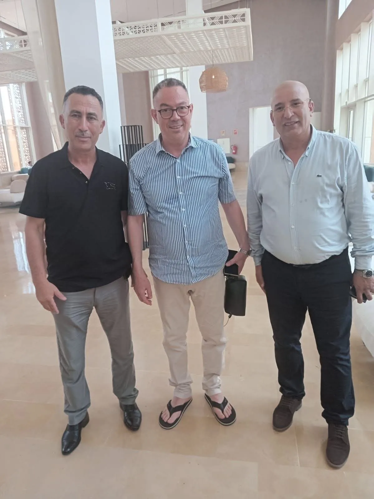 لقاء يجمع فوزي لقجع بمرشح البام بالناظور في بركان