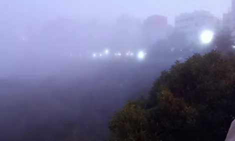 تحويل رحلتين جويتين بسبب الضباب بمطار الحسيمة