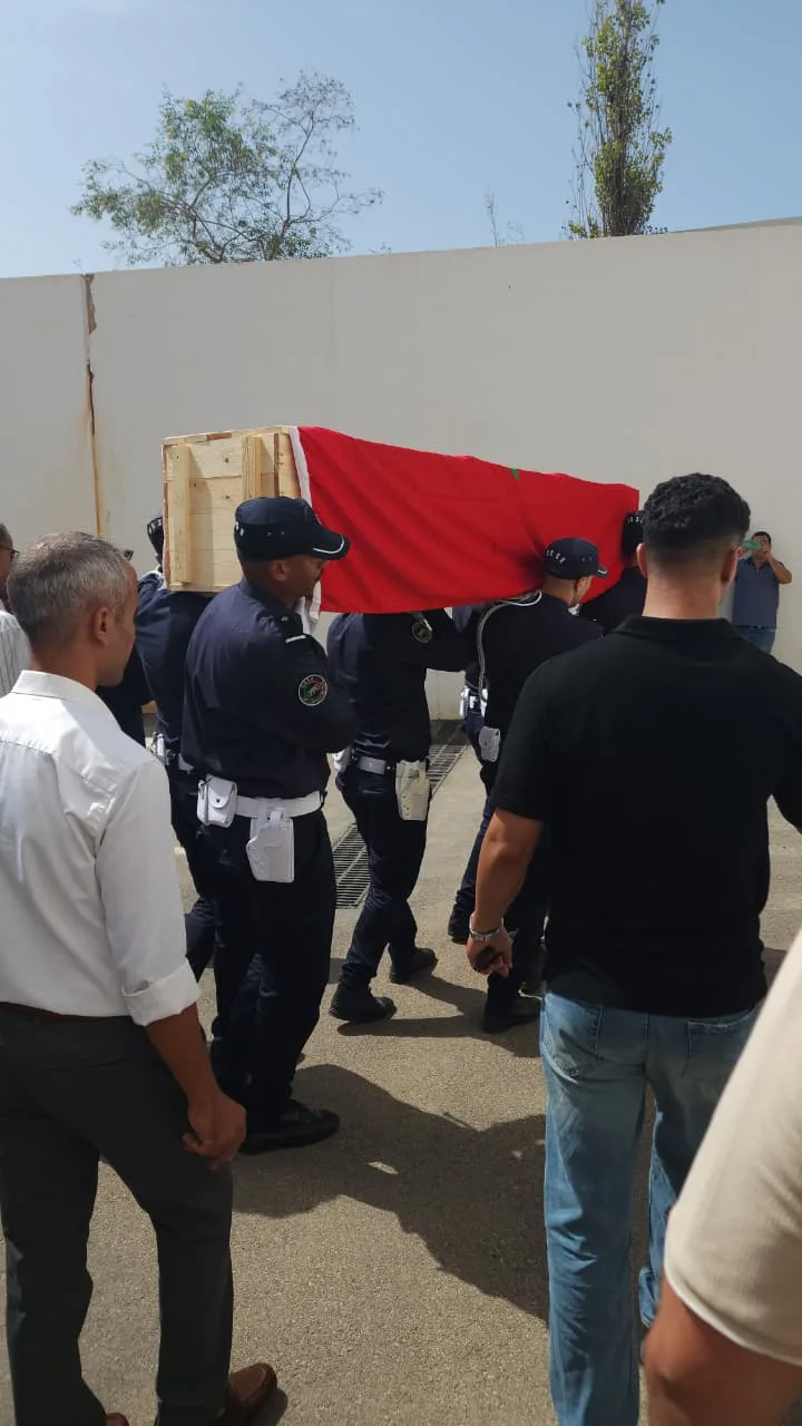 جنازة مهيبة بالحسيمة لتوديع الشرطي ضحية إطلاق النار