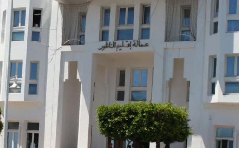 الناظور: “معارضة تحت الطلب” تثير أسئلة حول النفوذ والصفقات المحلية