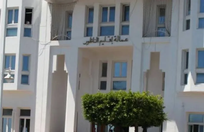 عامل الناظور يطالب بتسريع شواهد الماء والكهرباء