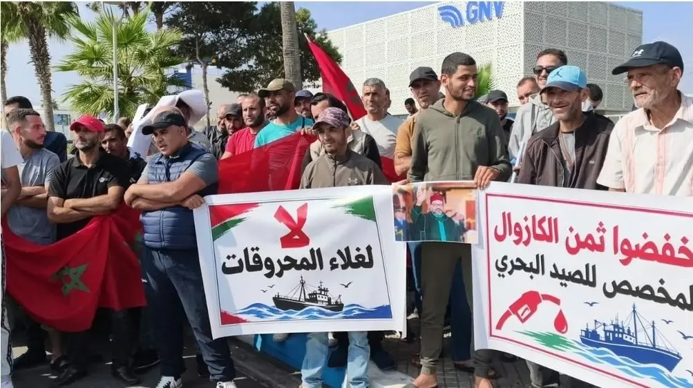 بحارة الناظور يوقفون الإبحار احتجاجاً على غلاء المحروقات