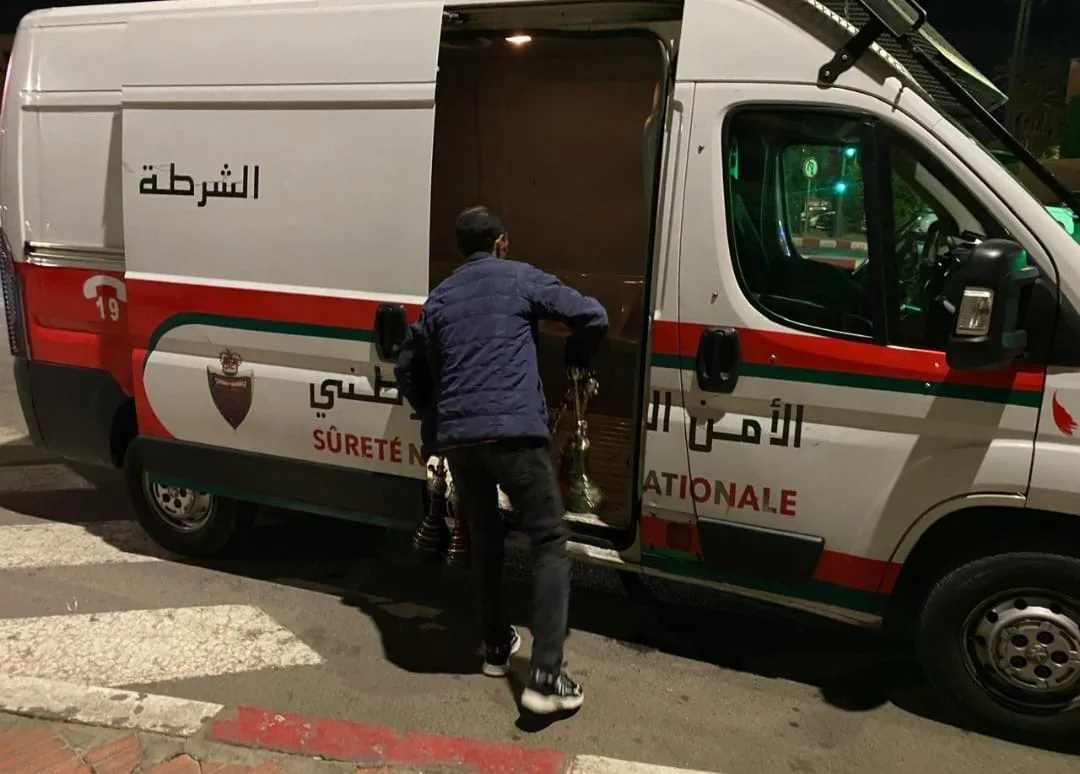 مداهمات أمنية تستهدف مقاهي الشيشة بالحسيمة وبني بوعياش