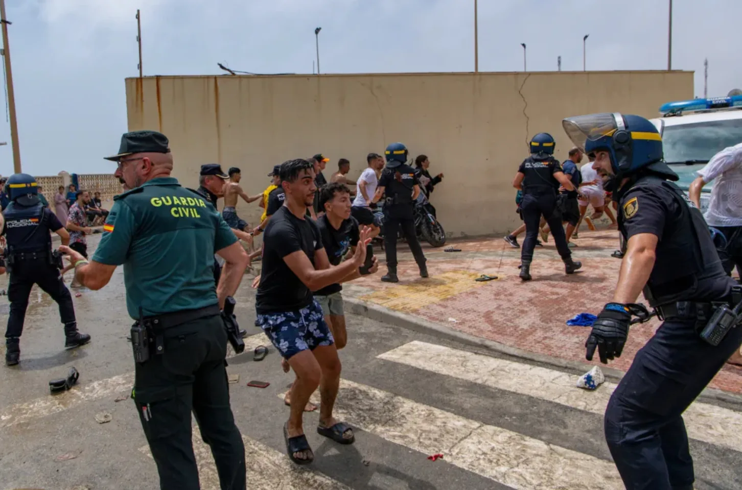 الجمعية المغربية لحقوق الإنسان تحذر من انتهاك ضمانات المحاكمة العادلة في ملف مهاجري مليلية