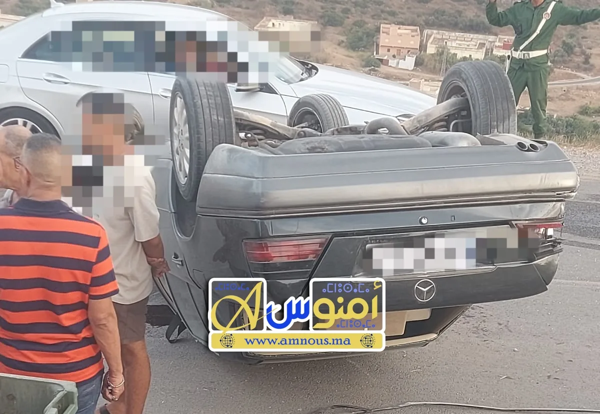 انقلاب سيارة بمنطقة العري يخلف إصابتين