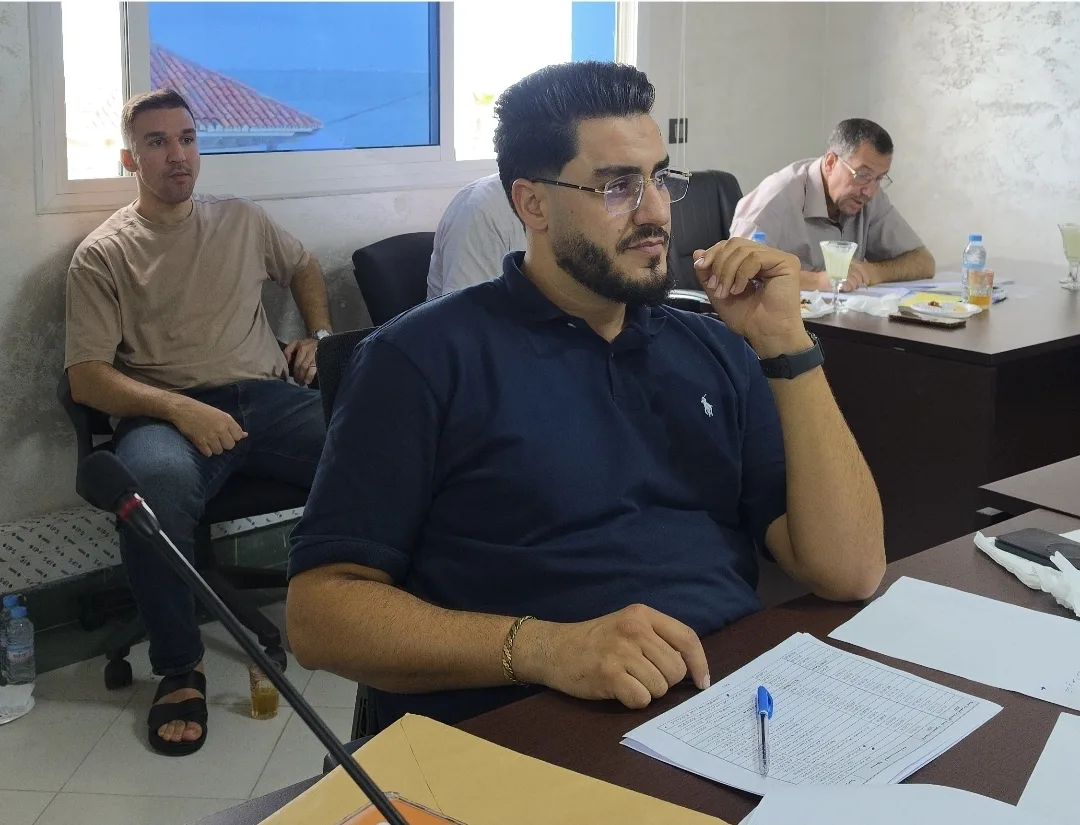 انتقادات حادة لتدبير النظافة بالناظور خلال مناقشة الميزانية
